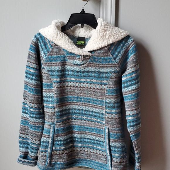 Super comfy soft, soft hooded sweater, like new - Picture 1 of 8